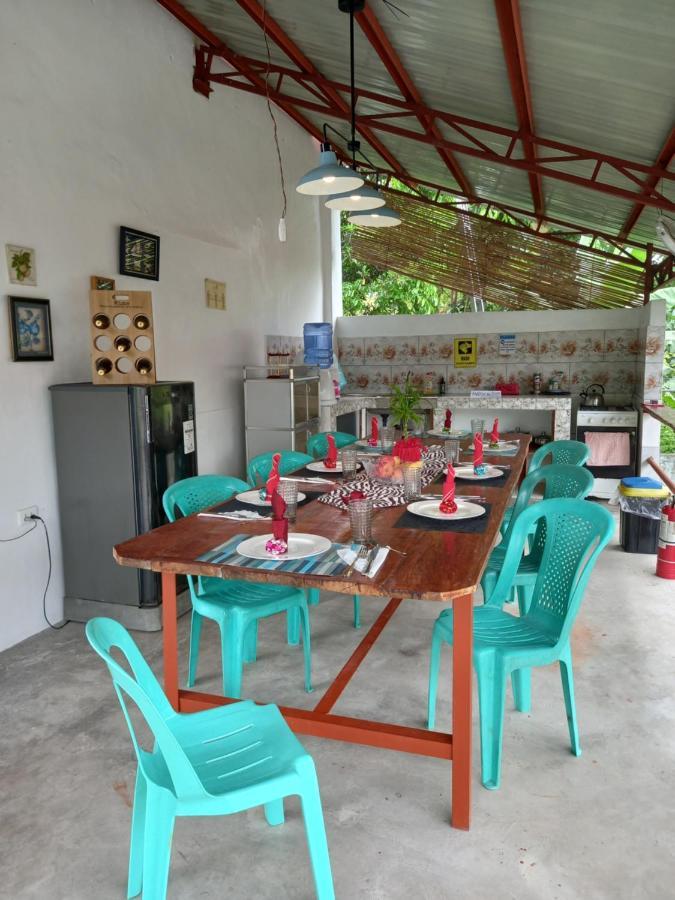 Happy Bear Moalboal Budget Rooms Exterior photo