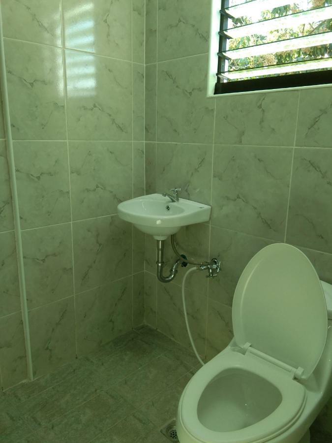 Happy Bear Moalboal Budget Rooms Exterior photo